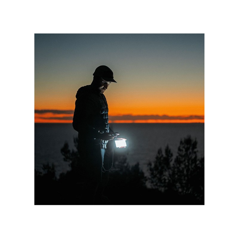 Xtorm Solar Power Bank 10.000 + Licht