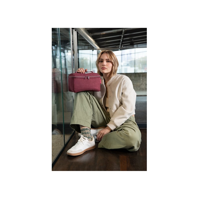 reisenthel beautycase twist maroon