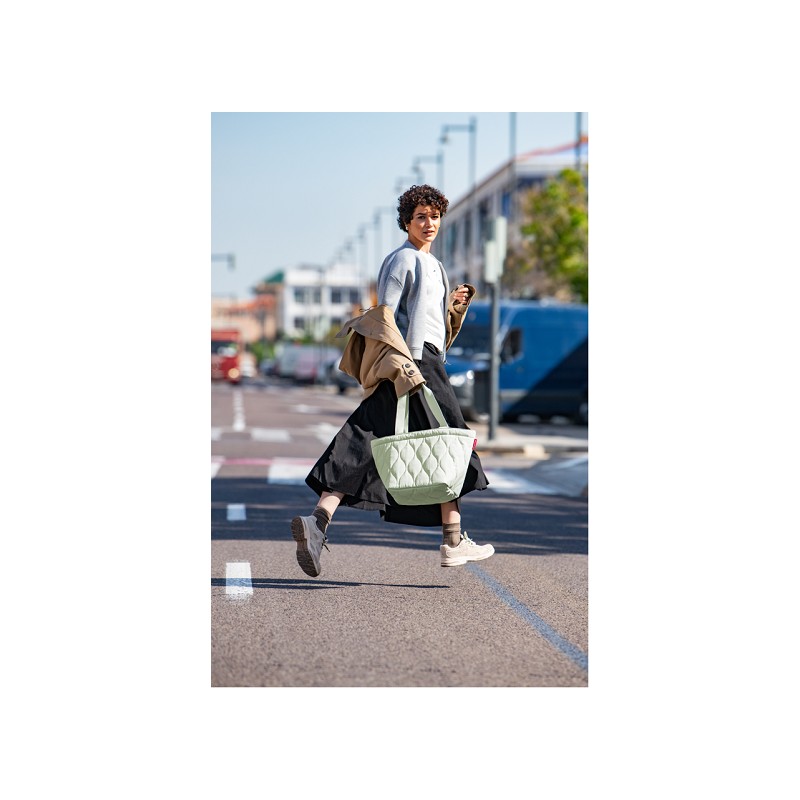 reisenthel shopper M puffer iced matcha