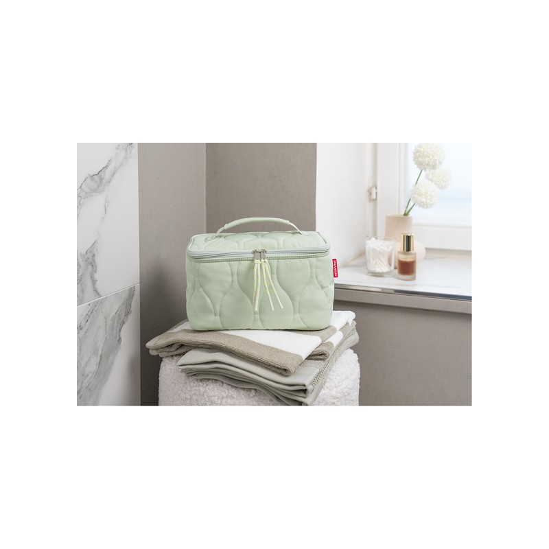 reisenthel cosmetic case puffer iced matcha