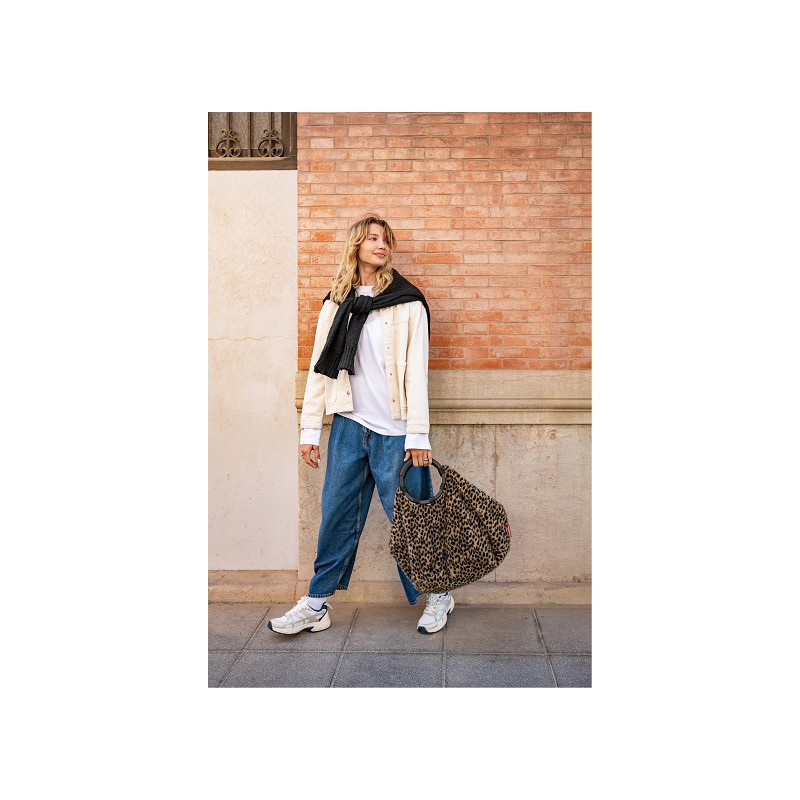 reisenthel loopbag hobo leo fake fur