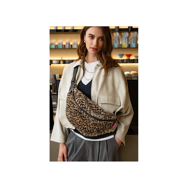 reisenthel city beltbag leo fake fur